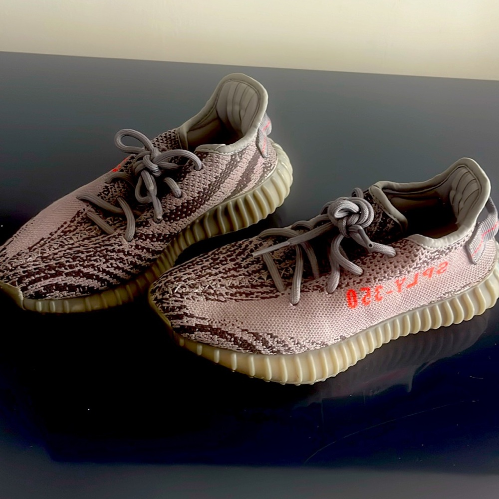Yeezy unisex